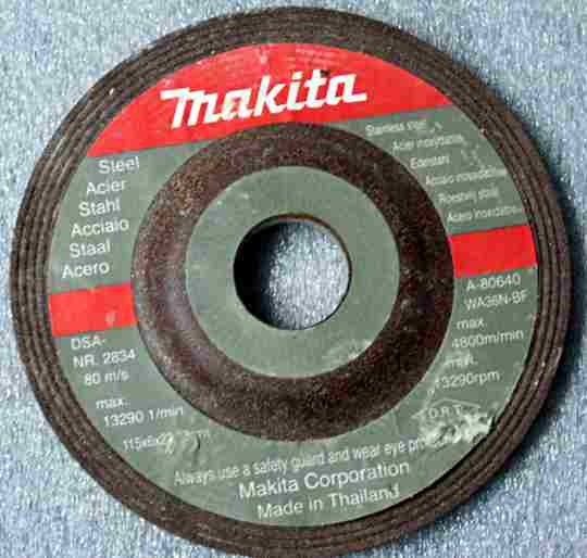 A depressed centre abrasive disk