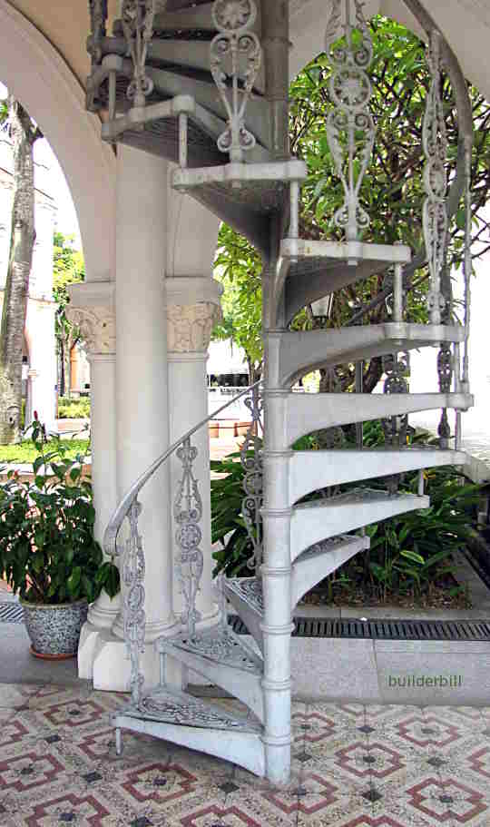 a spiral stair around a central newel