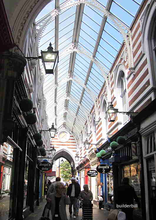 An arcade roof in Hull
