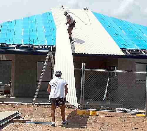 Fixing colorbond corrugated zincalume roof sheeting