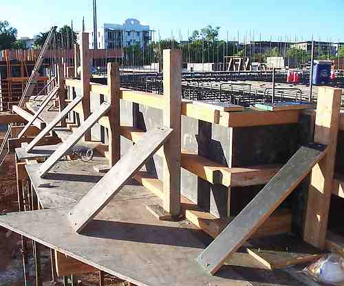 Slab edge formwork