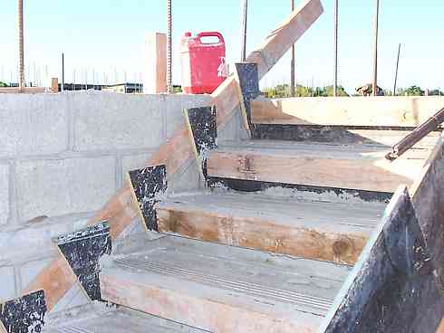 stair riser formwork