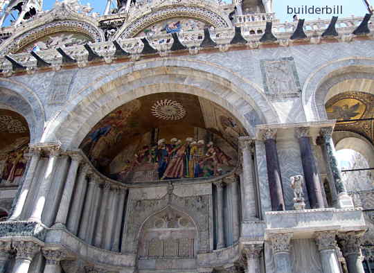 medieval masonry work in doges palace venice