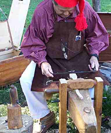 Making a wooden spoon with a drawknife