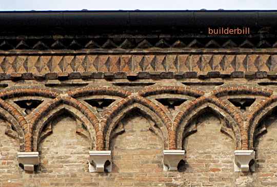 arches to support roof overhangs. feature brickwork in Venice