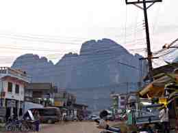 main street vang vieng