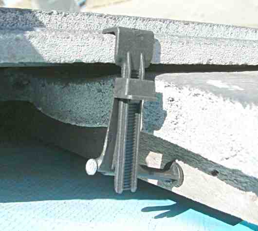 roofing tile fastener